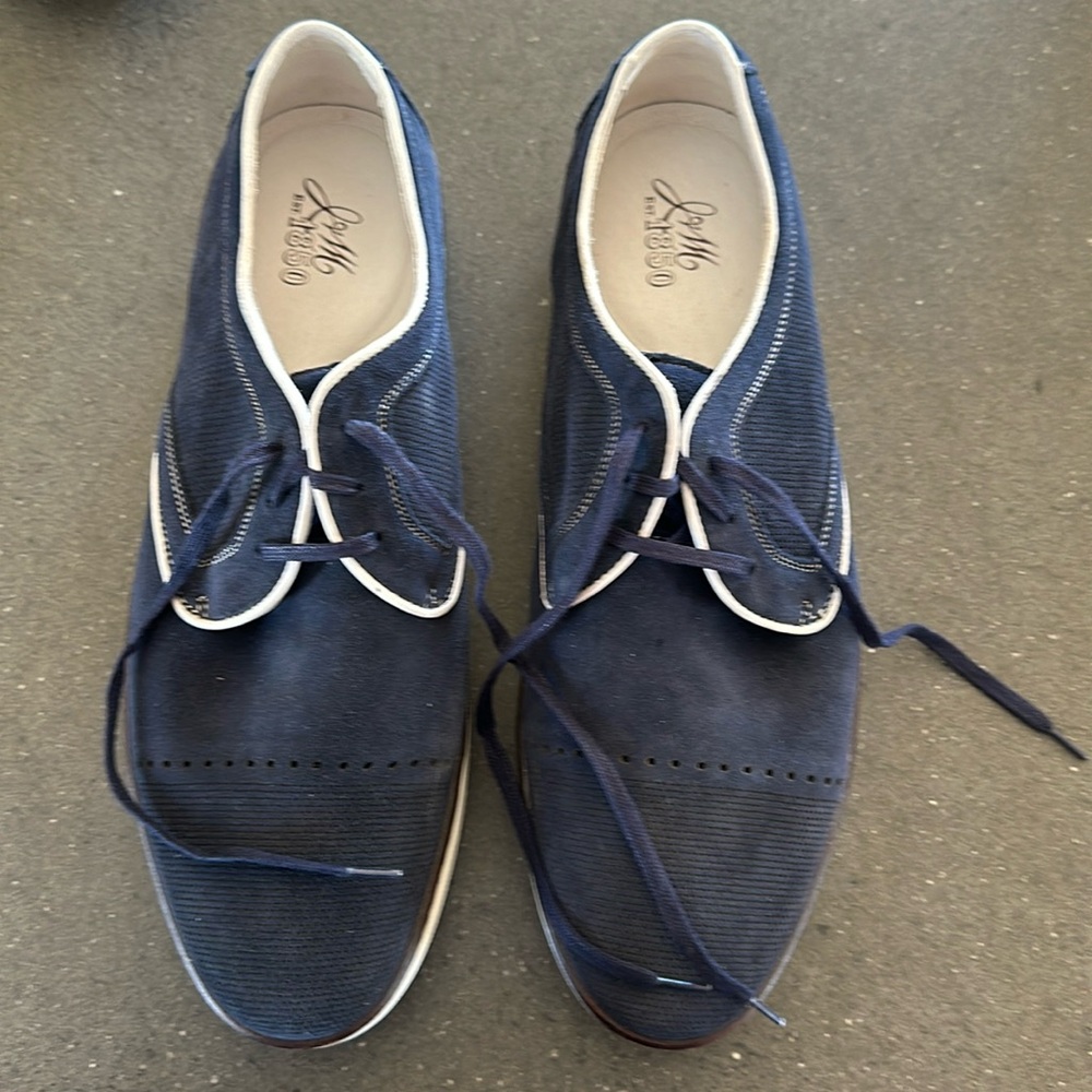 Men's Johnson & Murphy 1850 Dark Blue Suade Shoes! Perfect condition.